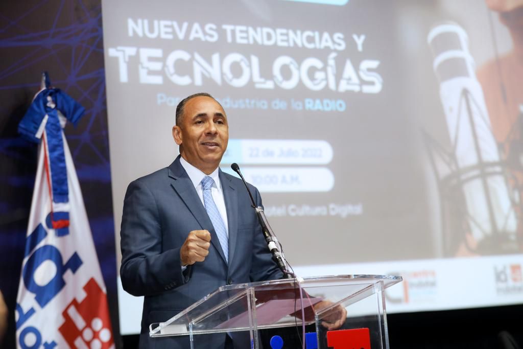 Indotel y ADORA celebran Día de la Radiodifusión Dominicana con panel sobre nuevas tendencias y tecnologías para la industria de la radio